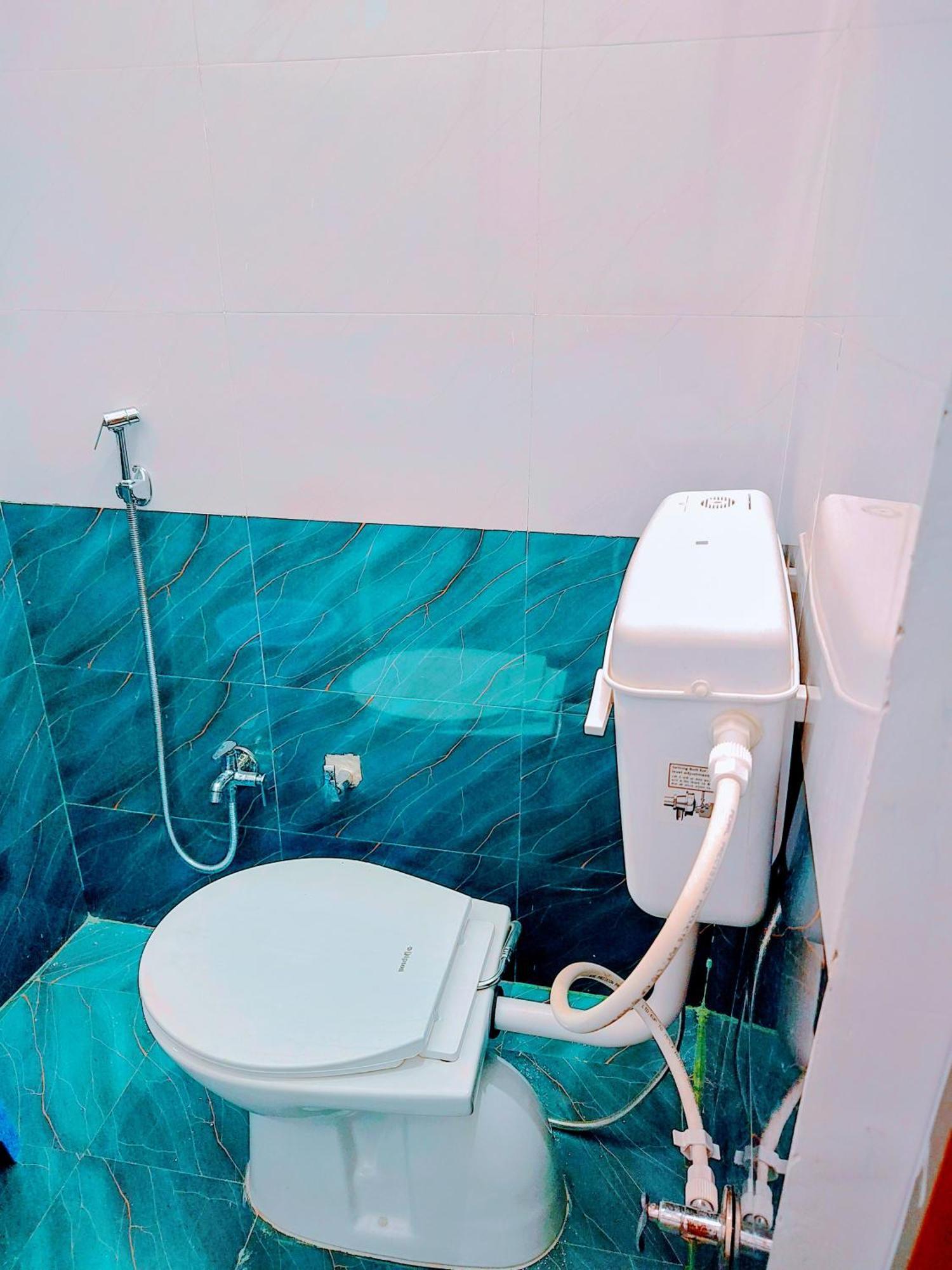Hotel Raghukul Ayodhya 外观 照片