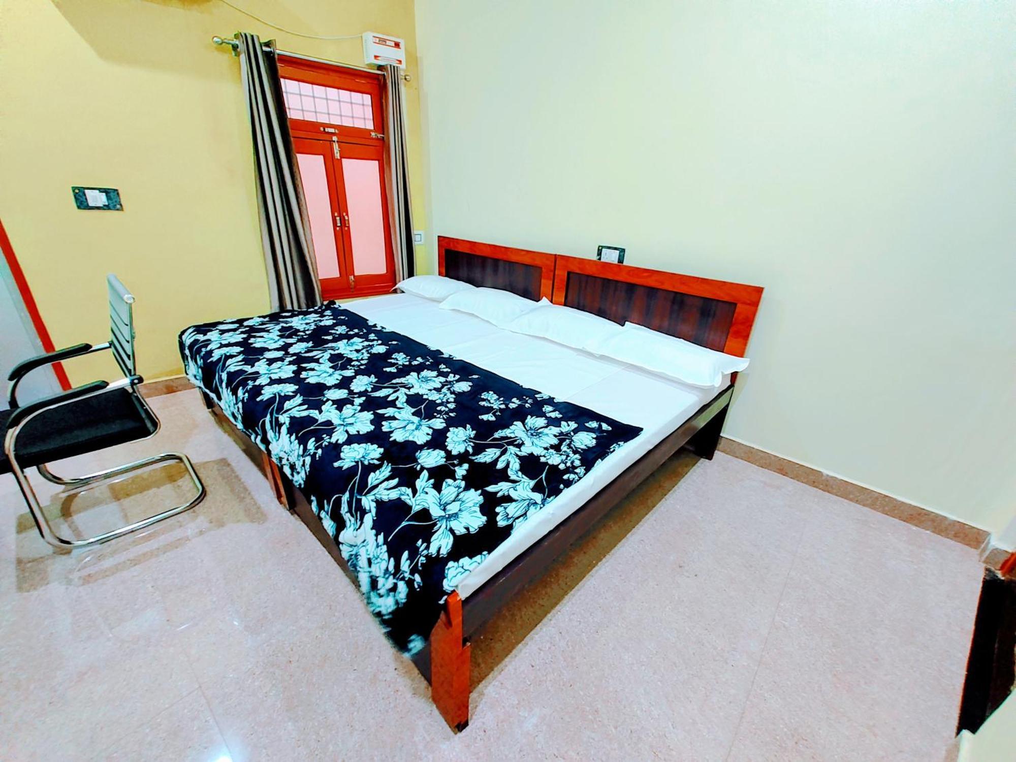Hotel Raghukul Ayodhya 外观 照片
