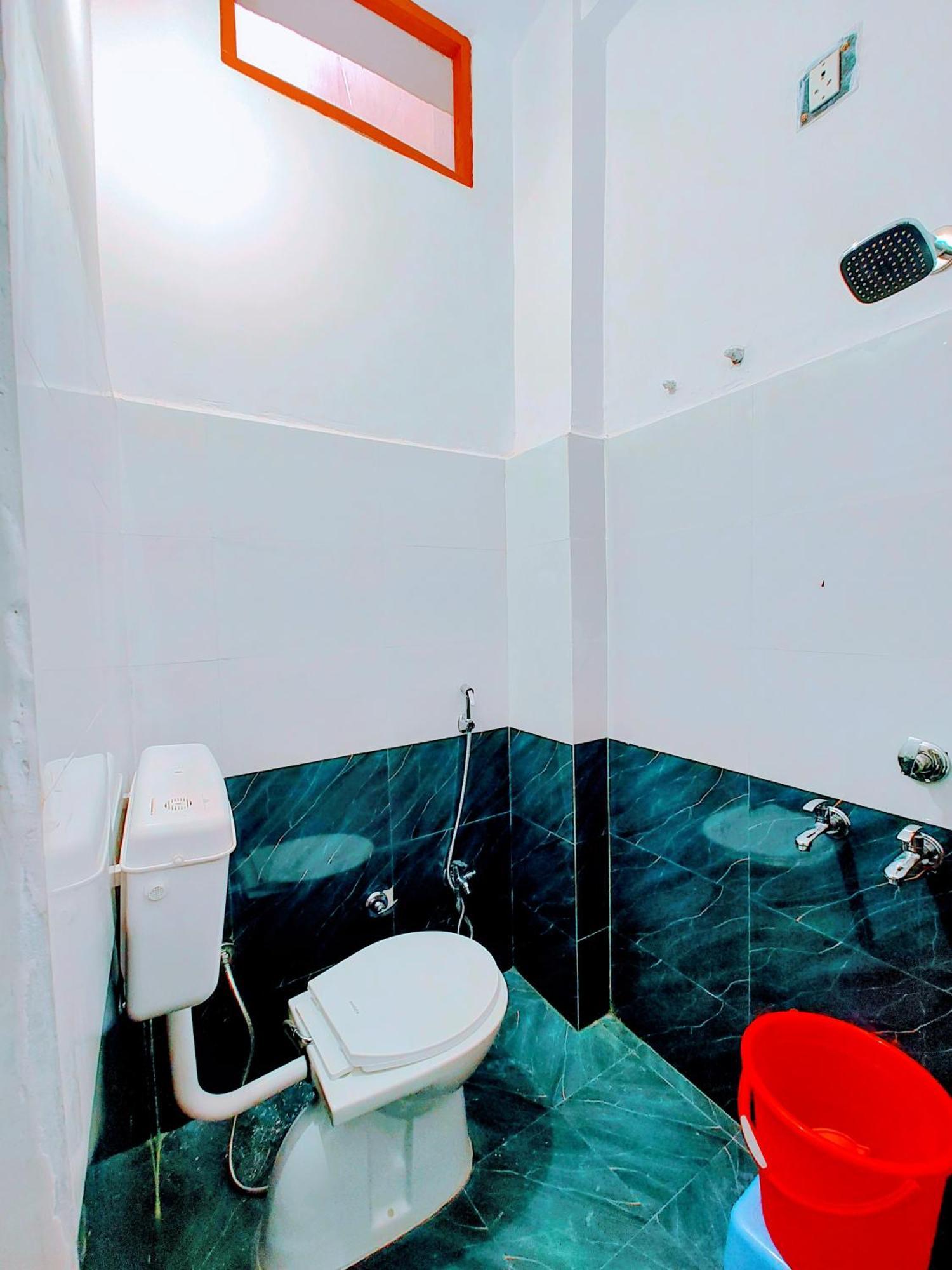 Hotel Raghukul Ayodhya 外观 照片