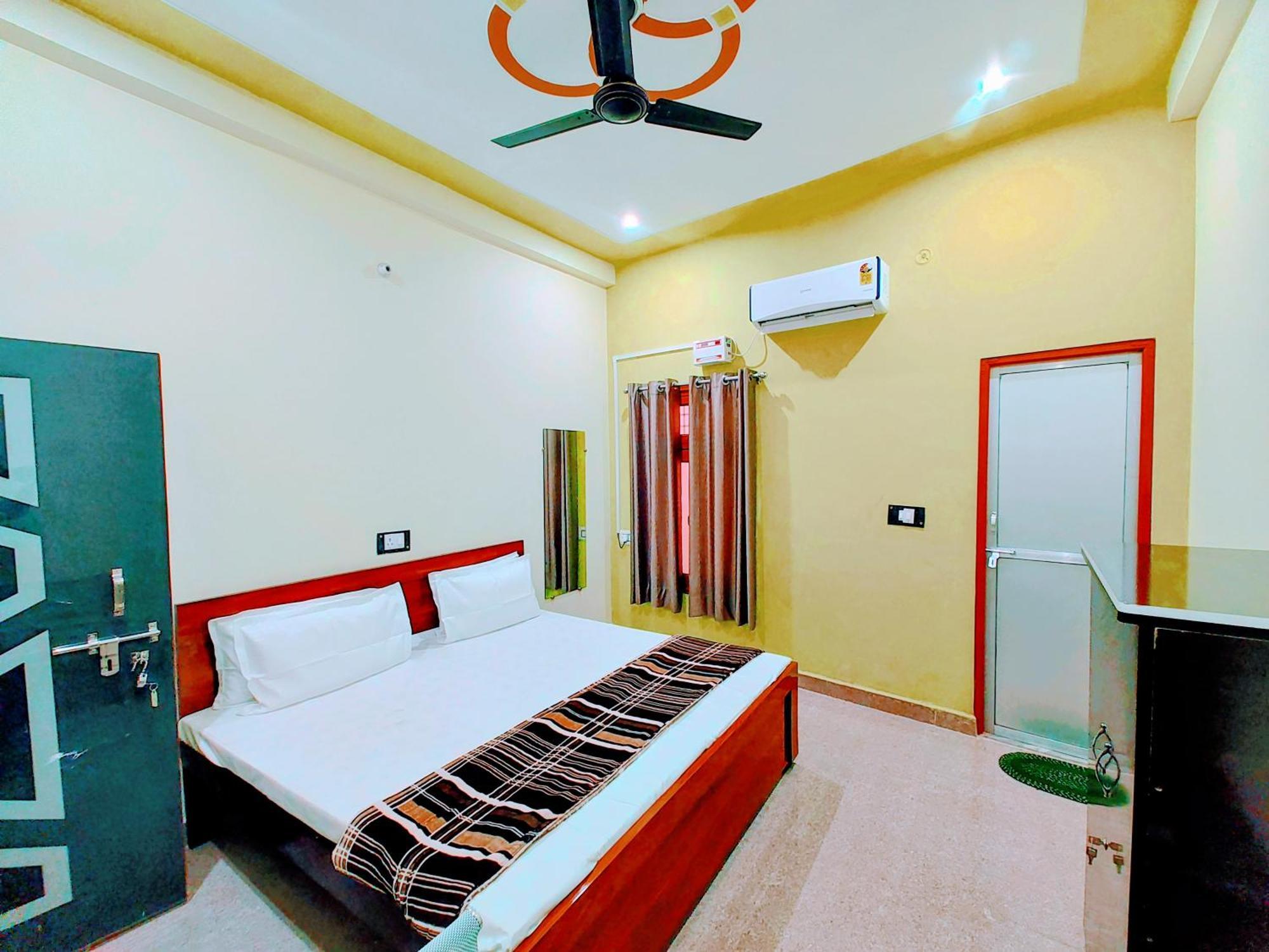 Hotel Raghukul Ayodhya 外观 照片